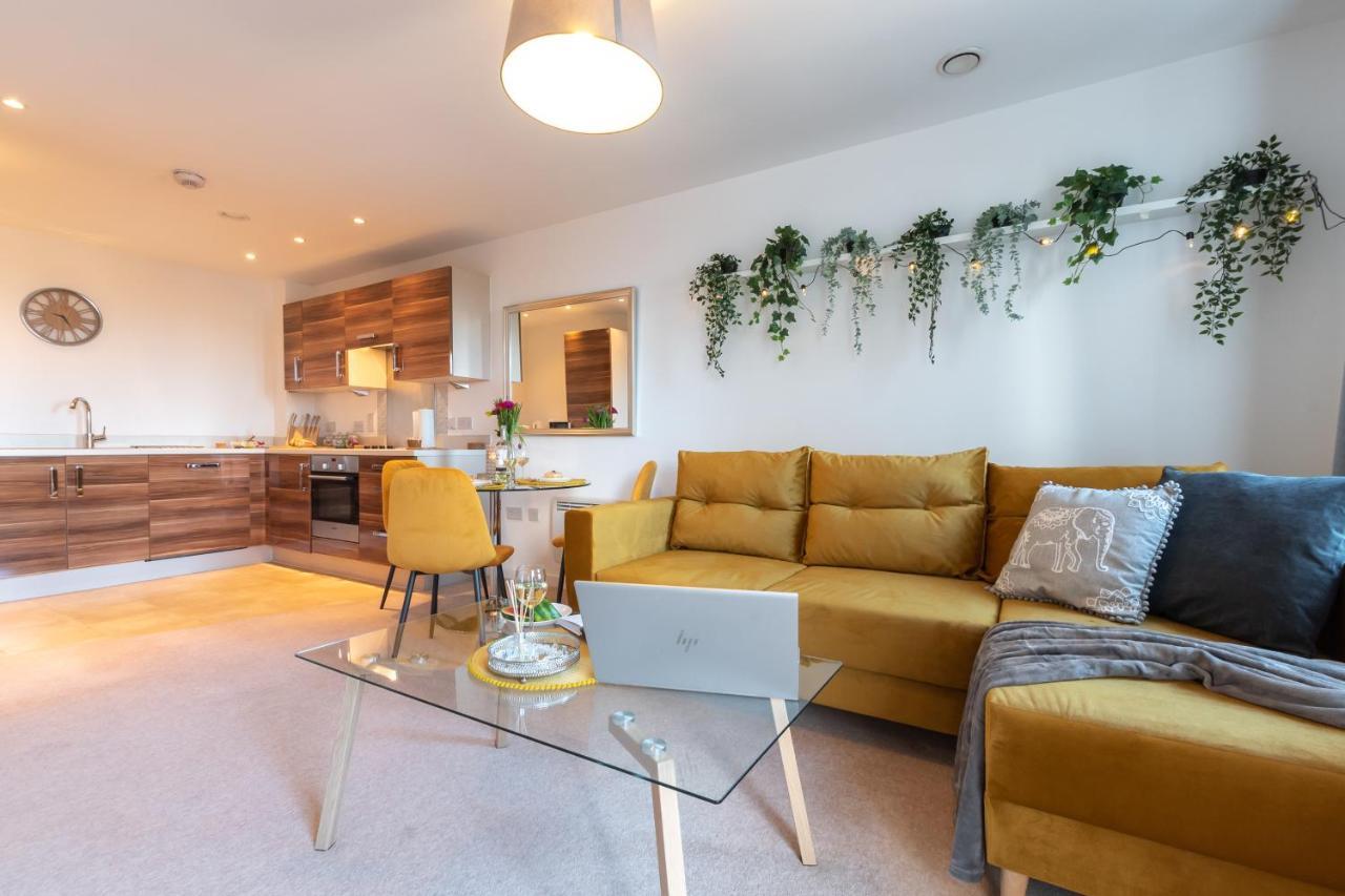 Amber Apartment Oasis - Your Gateway To Southampton'S Vibrant Heart, Port, Shopping Екстер'єр фото