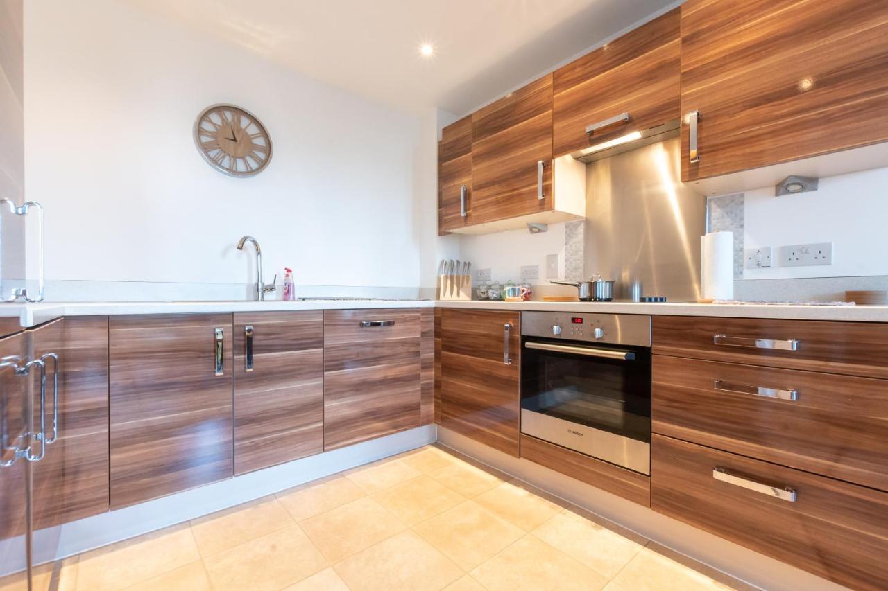 Amber Apartment Oasis - Your Gateway To Southampton'S Vibrant Heart, Port, Shopping Екстер'єр фото