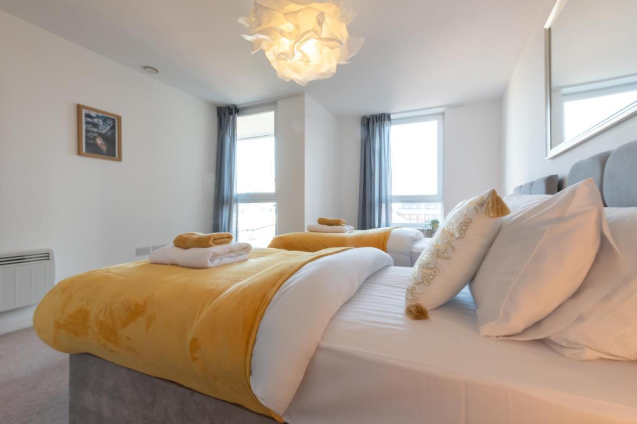 Amber Apartment Oasis - Your Gateway To Southampton'S Vibrant Heart, Port, Shopping Екстер'єр фото